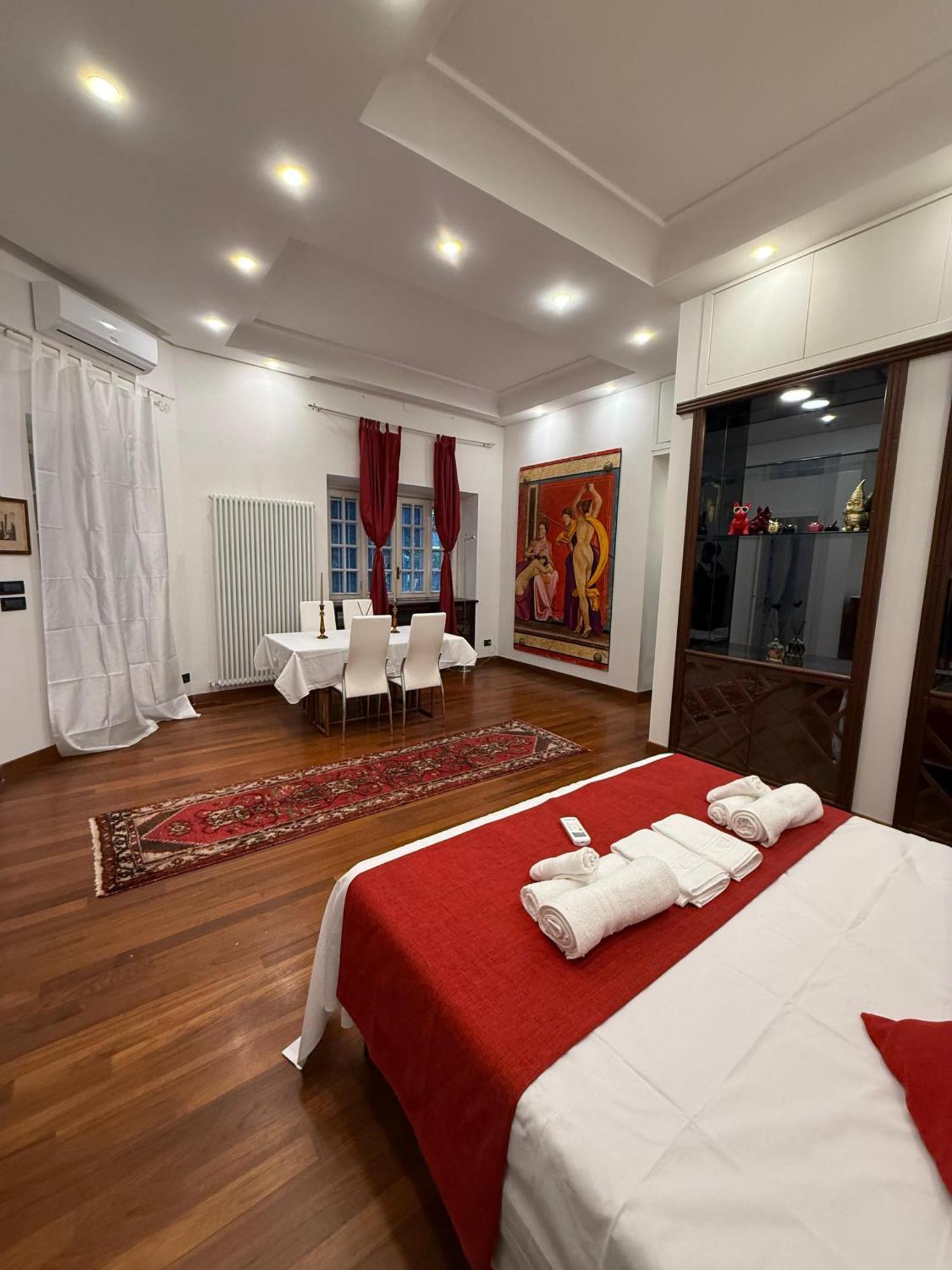 Luxury In * Rom